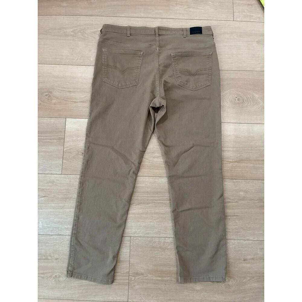 DKNY Men's Slim Straight Fit Chino Pants Khaki Tan W38 L30 Casual Dress